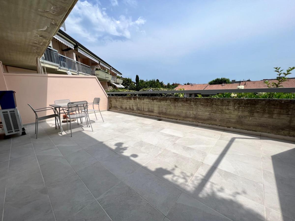 Kristall Lago Residence Desenzano del Garda Dış mekan fotoğraf