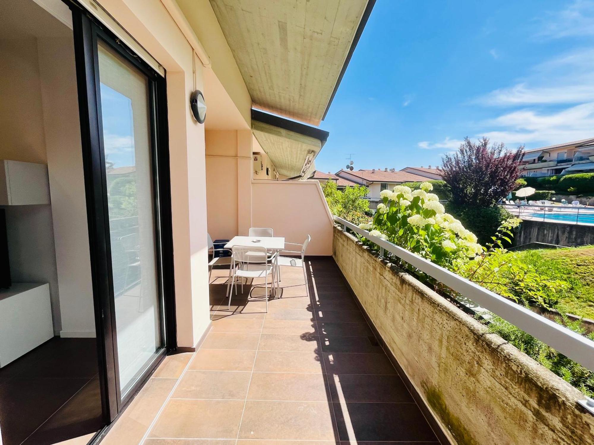 Kristall Lago Residence Desenzano del Garda Dış mekan fotoğraf