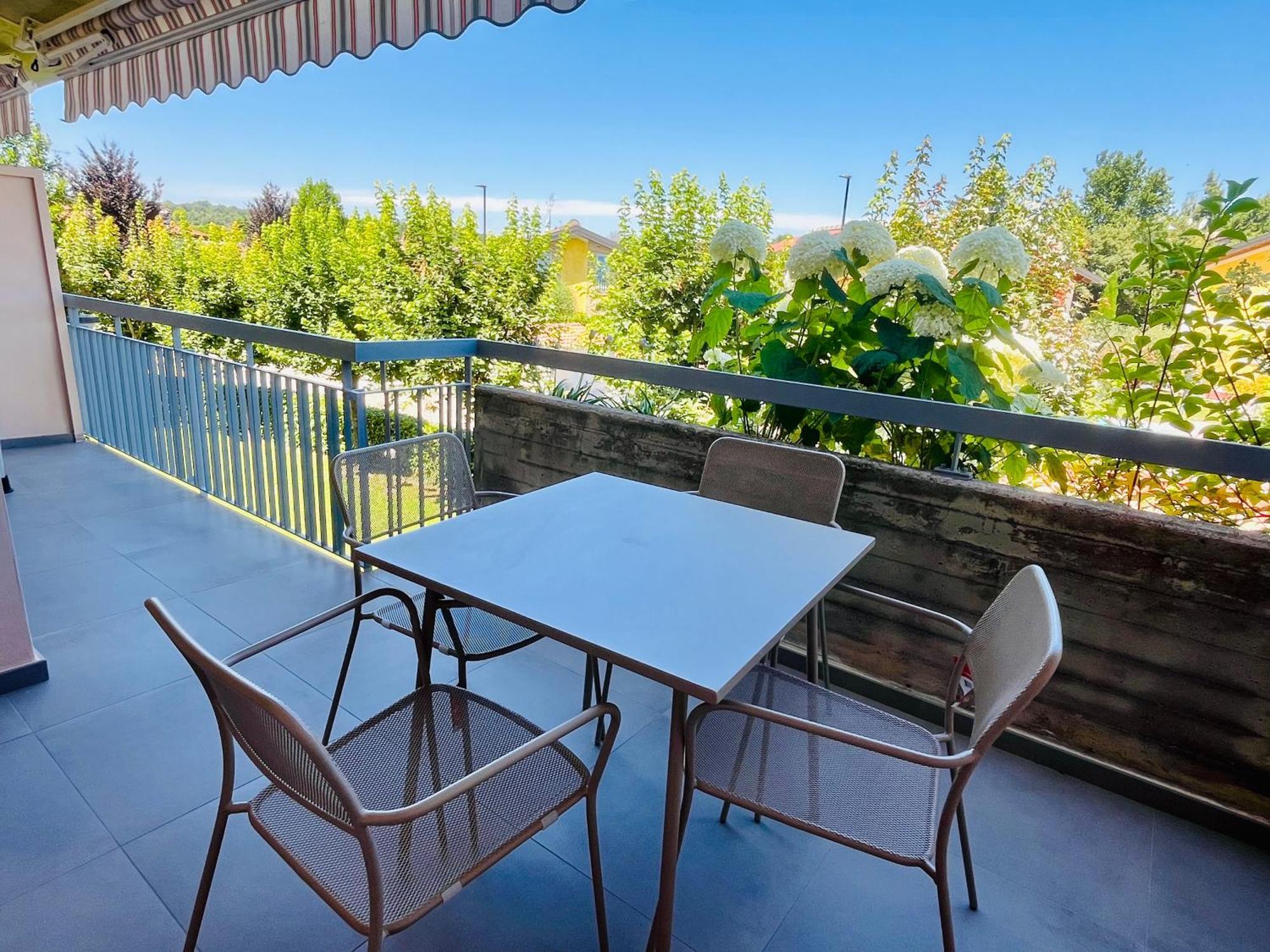 Kristall Lago Residence Desenzano del Garda Dış mekan fotoğraf